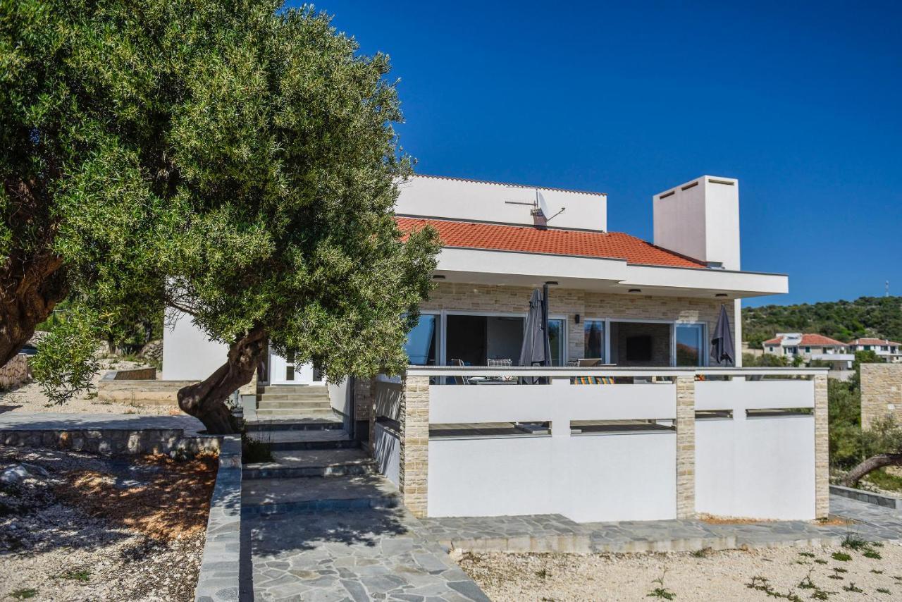 Moderner Bungalow Mit Meerblick Lun  Εξωτερικό φωτογραφία
