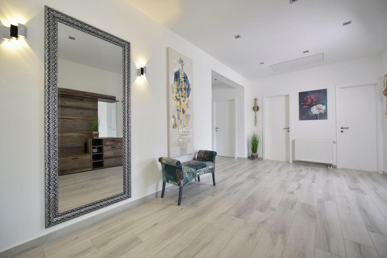 Moderner Bungalow Mit Meerblick Lun  Εξωτερικό φωτογραφία