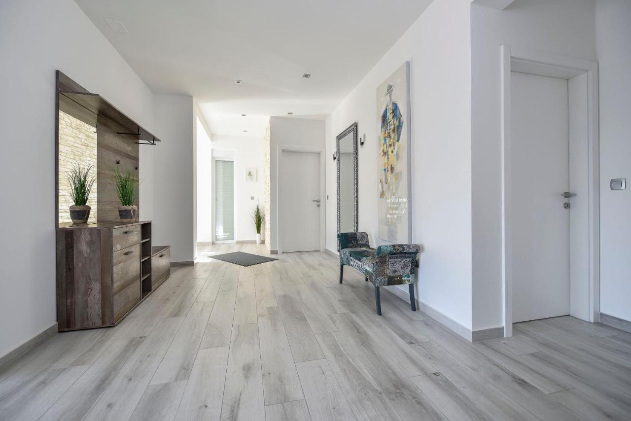 Moderner Bungalow Mit Meerblick Lun  Εξωτερικό φωτογραφία
