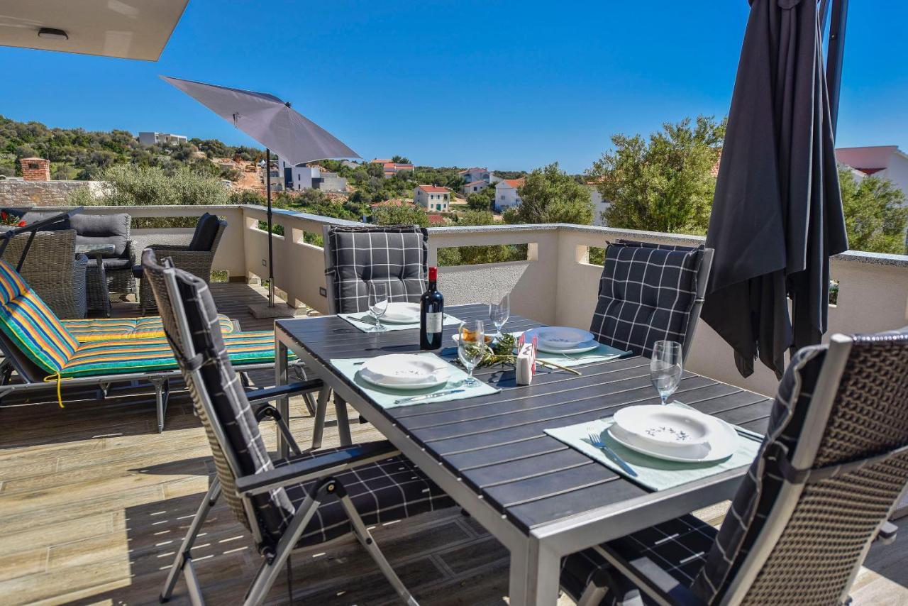 Moderner Bungalow Mit Meerblick Lun  Εξωτερικό φωτογραφία