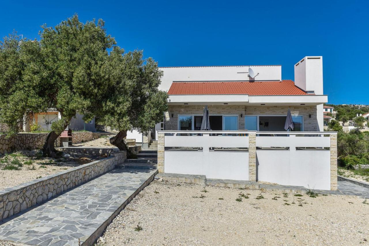 Moderner Bungalow Mit Meerblick Lun  Εξωτερικό φωτογραφία