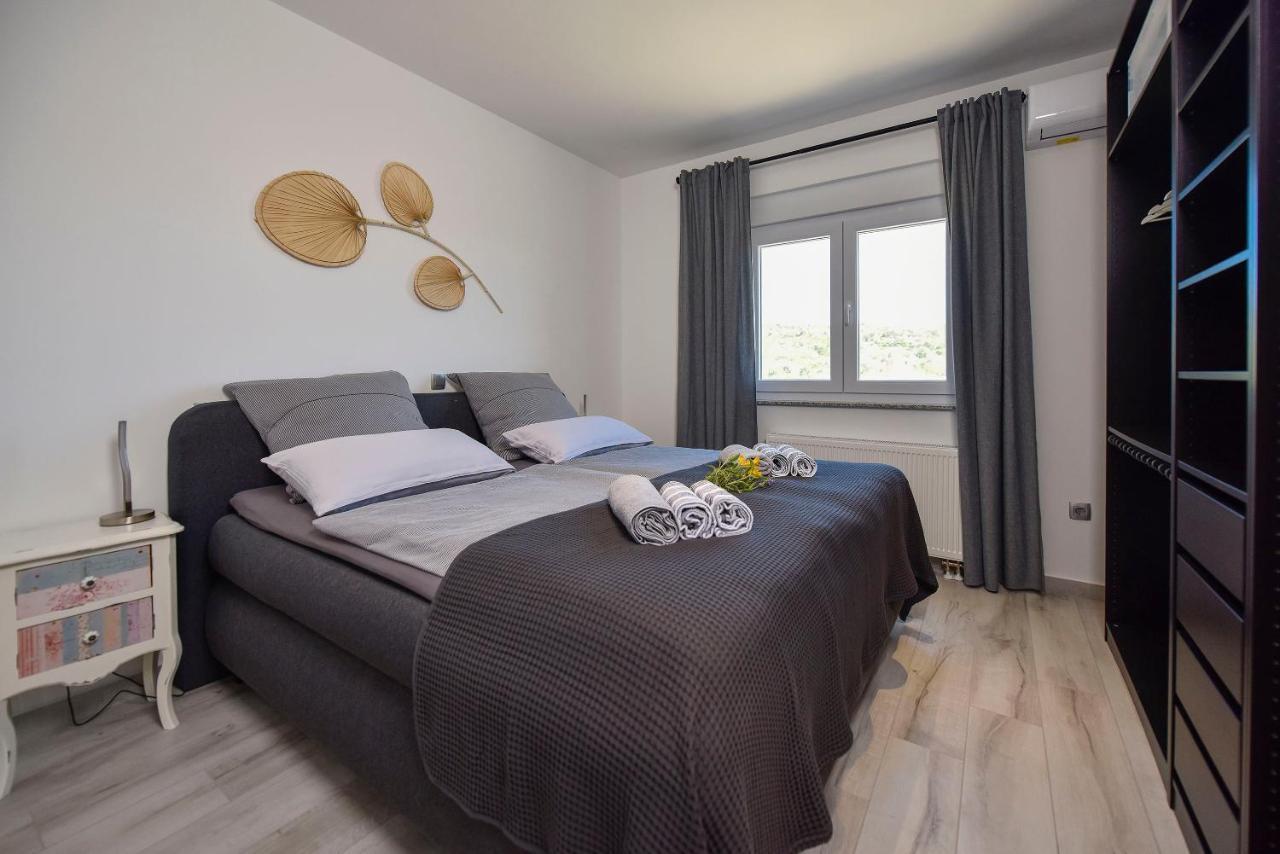 Moderner Bungalow Mit Meerblick Lun  Εξωτερικό φωτογραφία