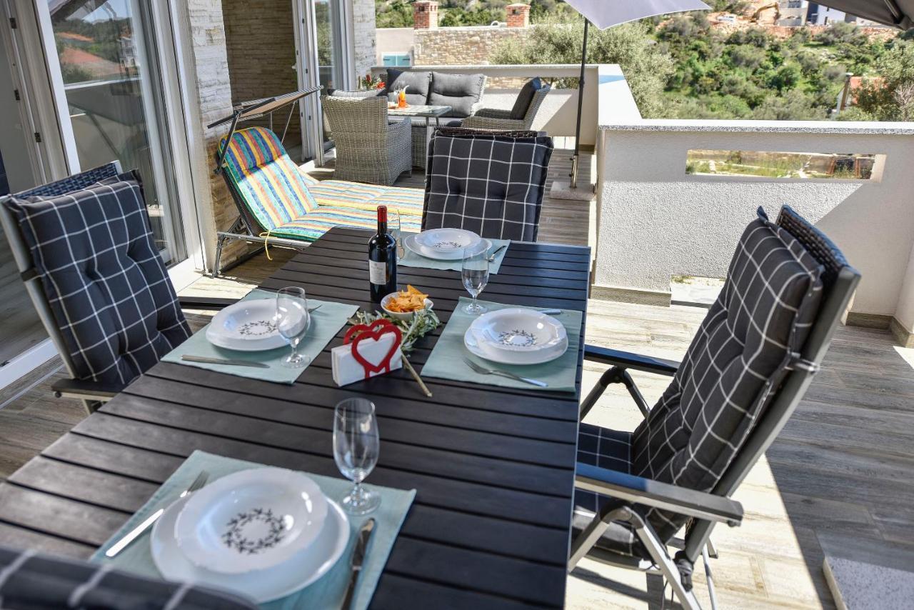 Moderner Bungalow Mit Meerblick Lun  Εξωτερικό φωτογραφία